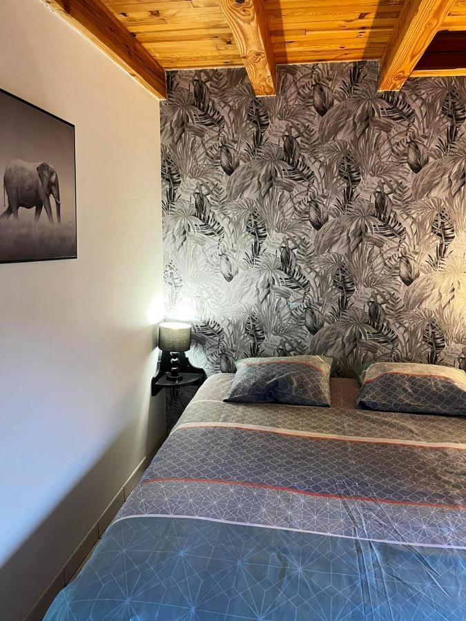 Maison Charmante A Maleville Avec Jardin Prive Et Parking.B Екстериор снимка